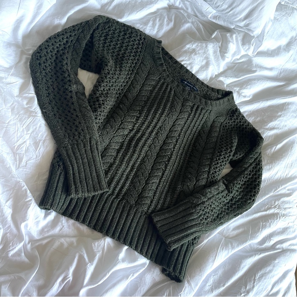 American Eagle Outfitters Cable Knit Sweater